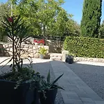 Linda