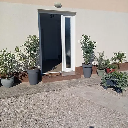 Linda Apartment Krk Town